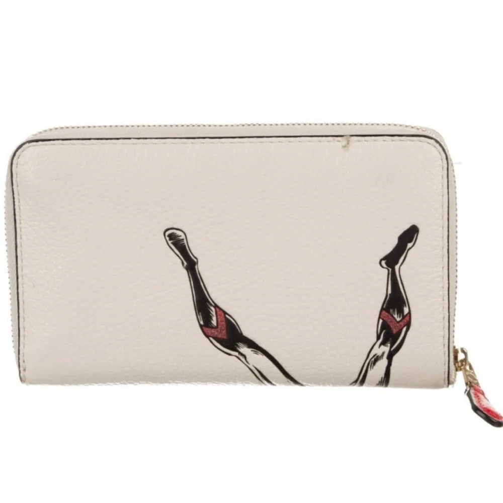 Coach x Marvel White Red Leather Carol Danvers Medium Zip Around Wallet - Picture 12 of 13